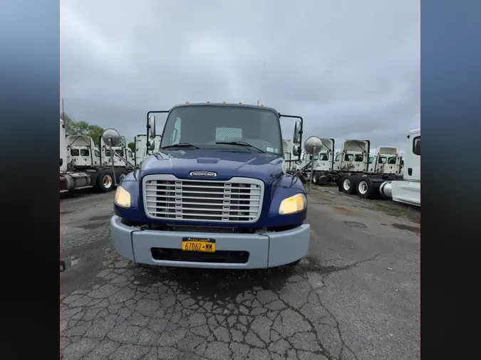 2020 FREIGHTLINER M2 106
