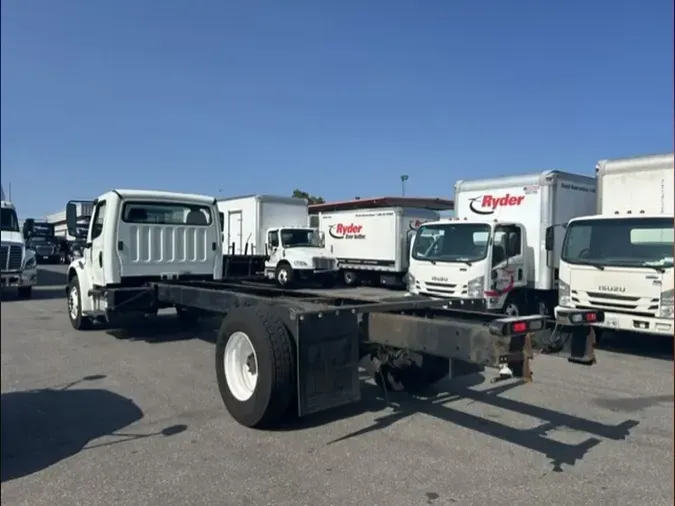 2014 FREIGHTLINER/MERCEDES M2 106