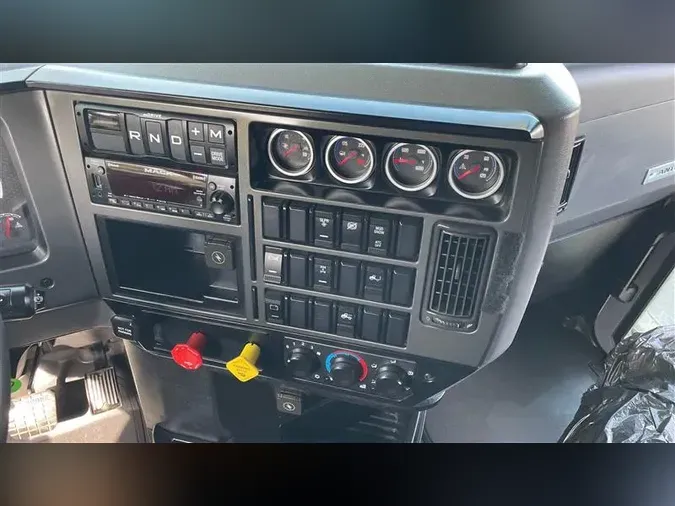 2023 MACK AN64T