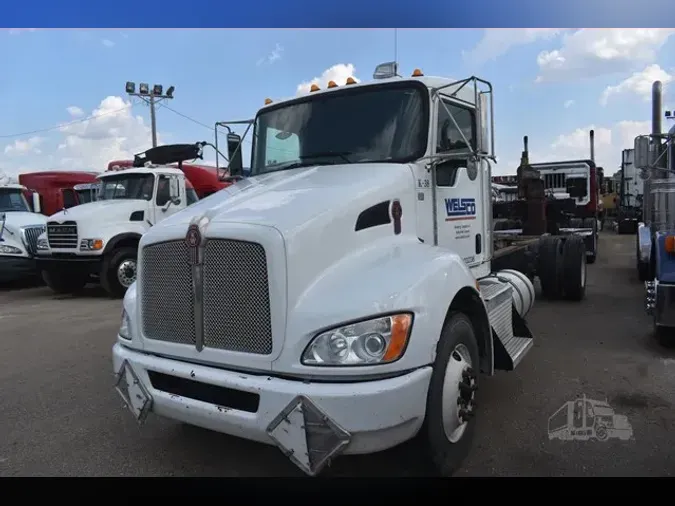 2016 KENWORTH T370