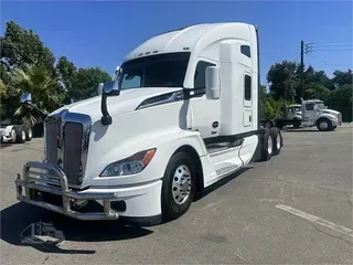 2023 KENWORTH T680