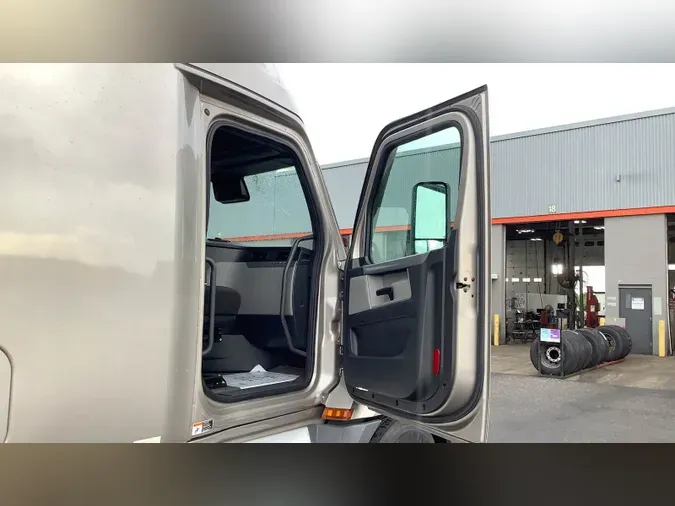 2021 Freightliner Cascadia