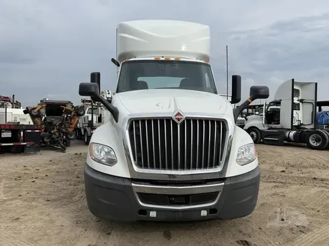 2021 INTERNATIONAL LT