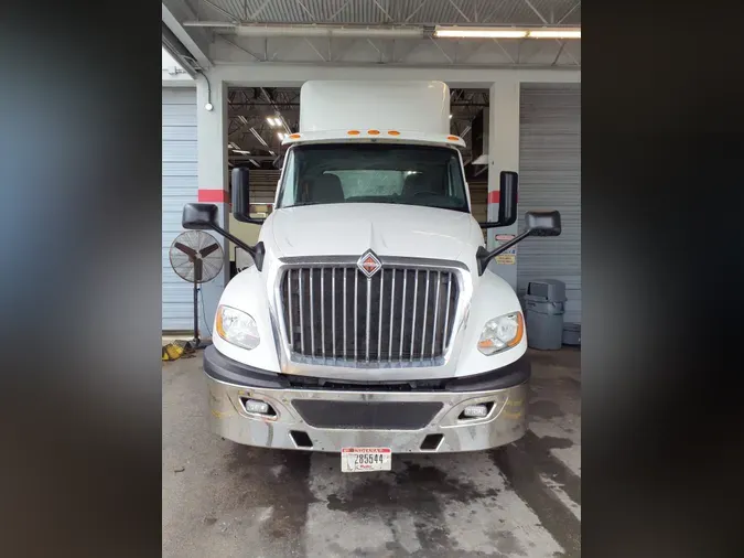2019 NAVISTAR INTERNATIONAL LT625 DAYCAB T/A