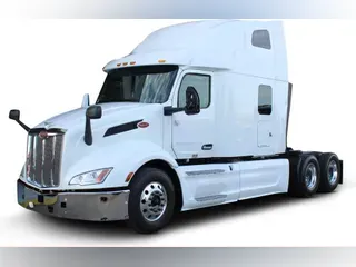 2023 Peterbilt 579