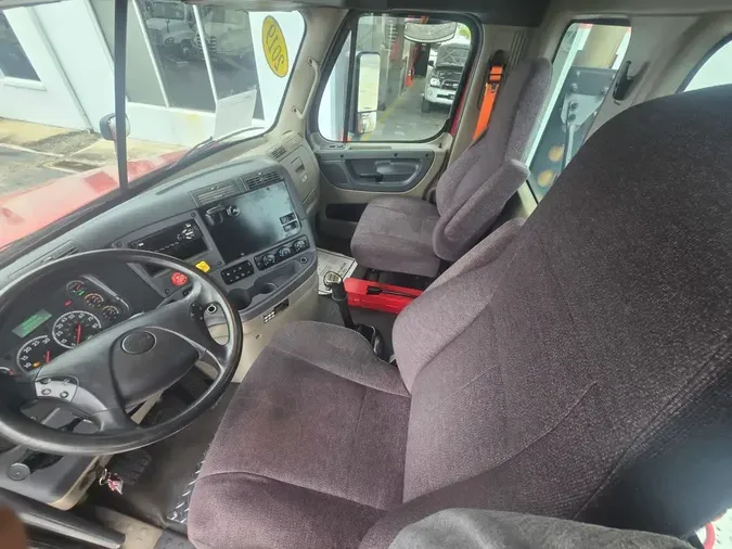 2019 FREIGHTLINER/MERCEDES CASCADIA 125a41e437c319d98d445ae5b80f7122016