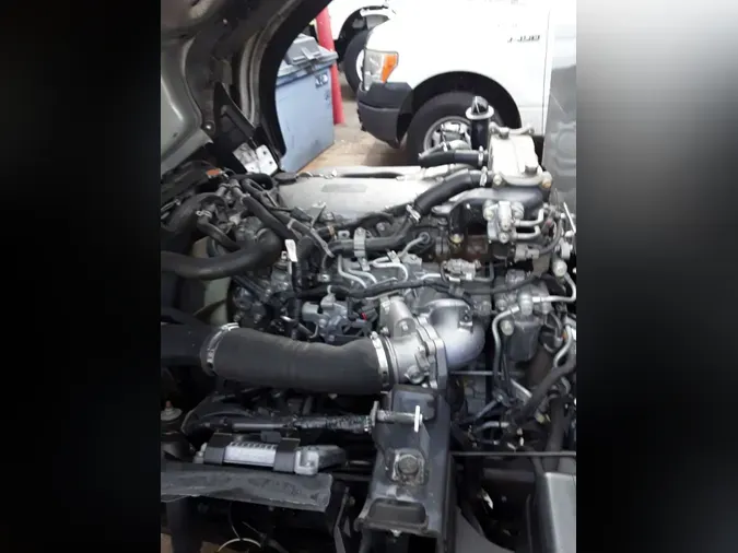 2019 ISUZU NRR