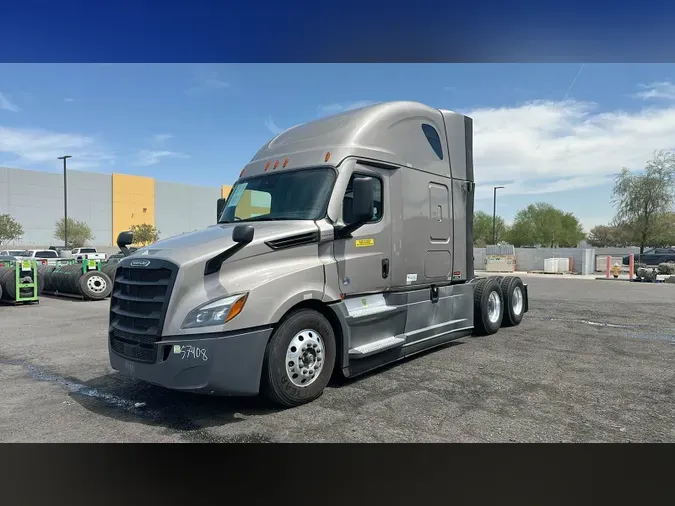 2023 Freightliner Cascadia 126