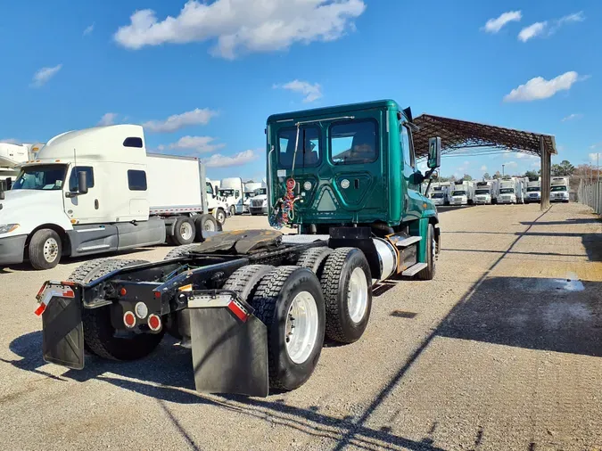 2018 FREIGHTLINER/MERCEDES CASCADIA 125