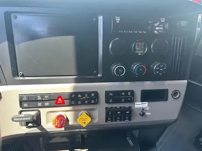 2020 Freightliner Cascadia