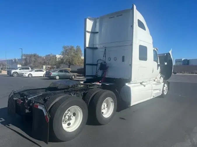 2019 NAVISTAR INTERNATIONAL LT625 SLPR CAB