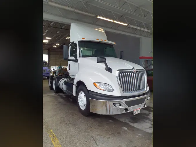 2019 NAVISTAR INTERNATIONAL LT625 DAYCAB T/A