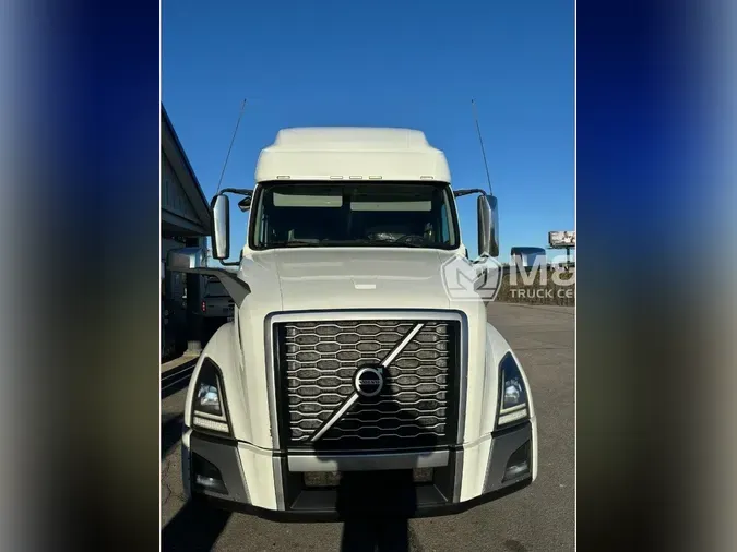 2020 VOLVO VNL64T760