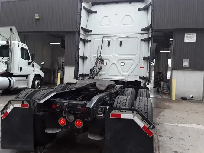 2021 FREIGHTLINER NEW CASCADIA PX12664