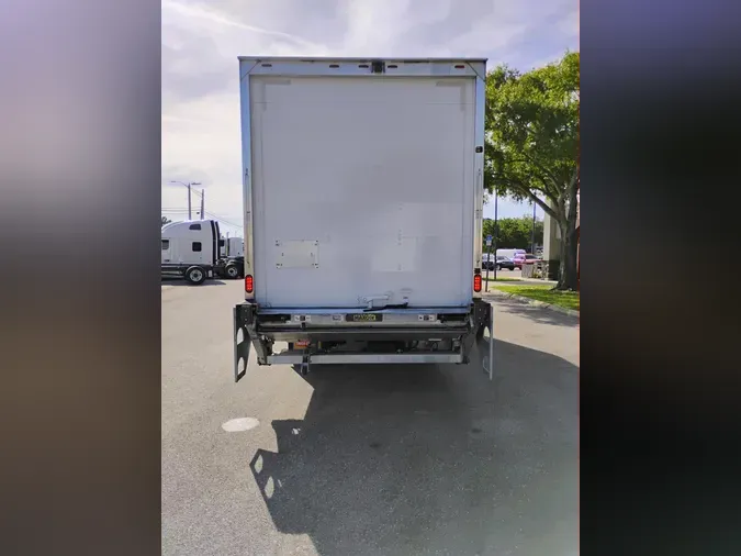 2020 Peterbilt 337