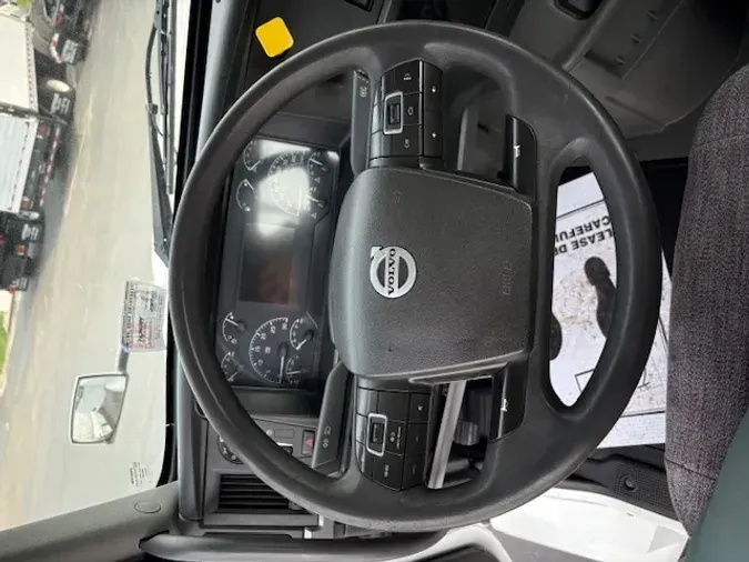 2020 VOLVO TRUCK VNL64T300