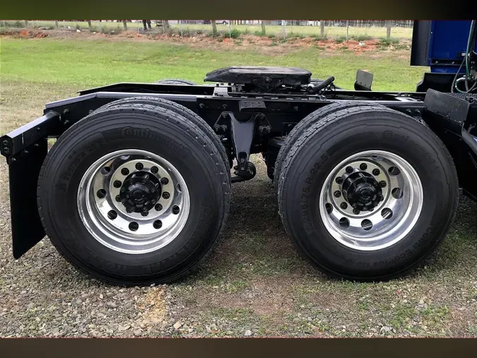 2022 INT LT625 6x4