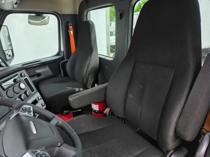 2019 FREIGHTLINER NEW CASCADIA 126