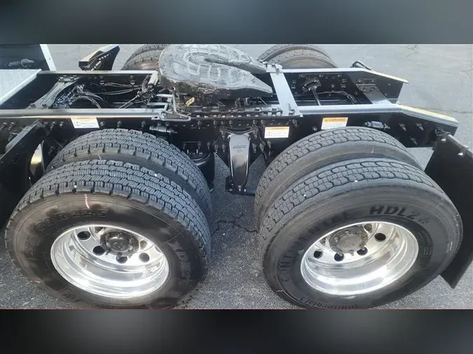 2021 FREIGHTLINER CA126