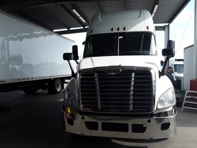 2019 FREIGHTLINER/MERCEDES CASCADIA 125