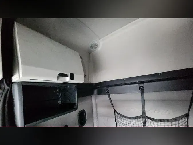 2020 FREIGHTLINER CA126