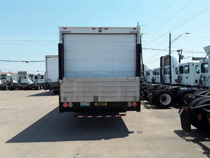 2019 FREIGHTLINER M2 106