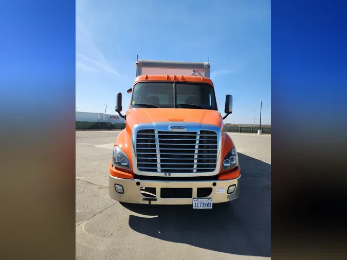 2018 FREIGHTLINER/MERCEDES CASCADIA 113