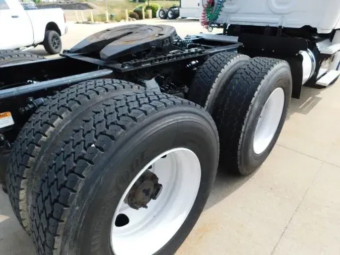2019 Freightliner Cascadia Day Cab