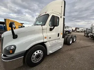 2017 FREIGHTLINER CASCADIA 125