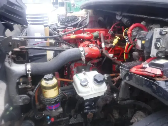2017 FREIGHTLINER M2 106