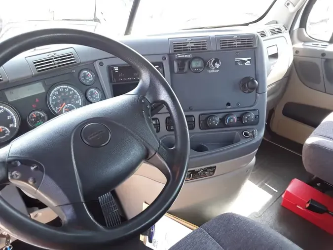 2019 FREIGHTLINER/MERCEDES CASCADIA 113