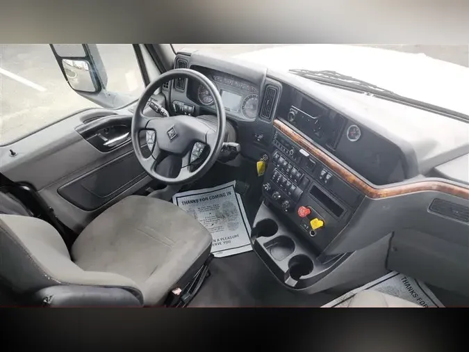 2022 INTERNATIONAL LT