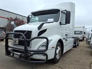 2020 VOLVO VNR64T-640
