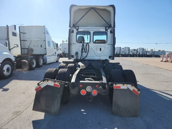 2020 FREIGHTLINER/MERCEDES NEW CASCADIA 116