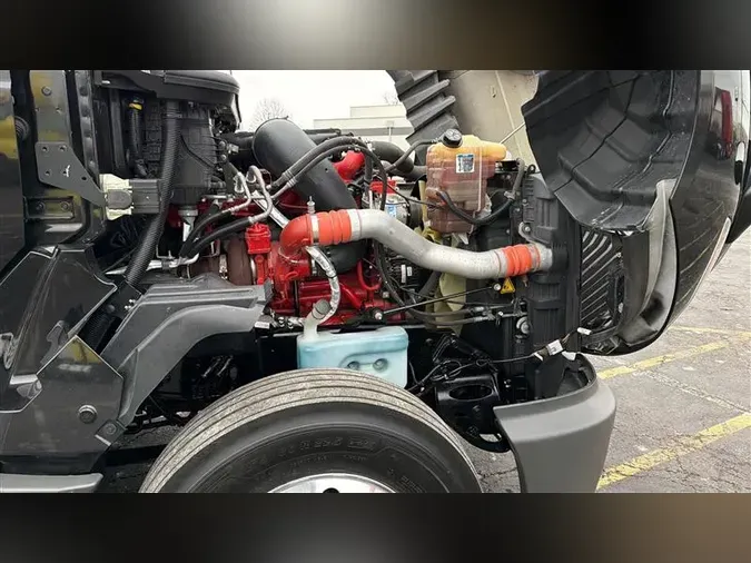 2021 FREIGHTLINER CA126