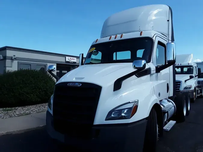 2019 FREIGHTLINER/MERCEDES NEW CASCADIA 116a45674ebb1c1303067481efdba0ef9b5