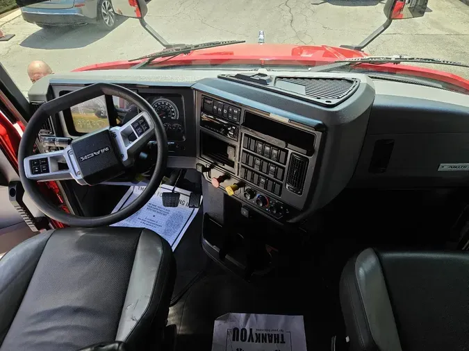 2020 MACK ANTHEM AN64T