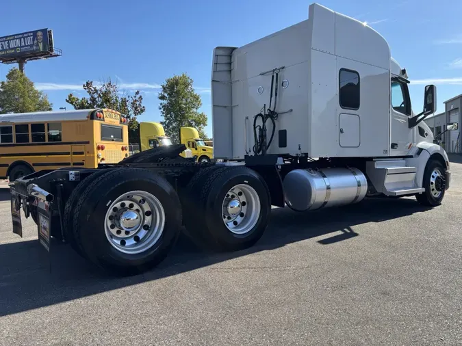 2022 Peterbilt 579