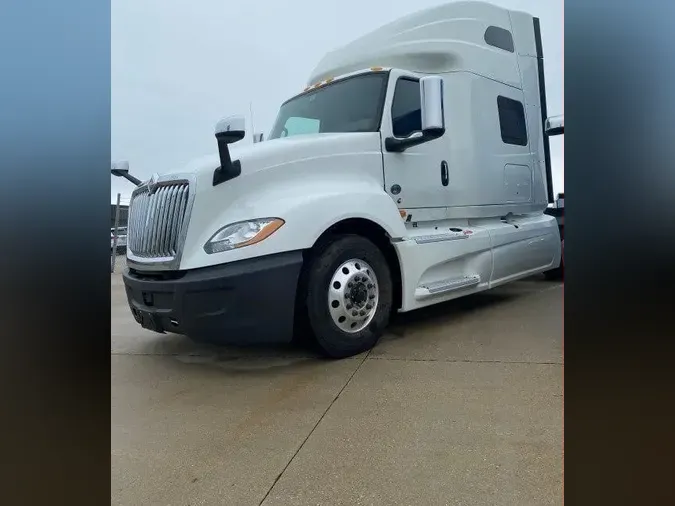 2022 INTERNATIONAL LT