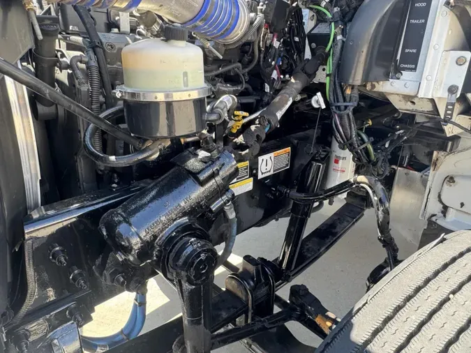 2018 Peterbilt 337