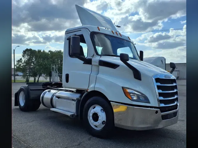 2020 FREIGHTLINER/MERCEDES NEW CASCADIA 116a45e23cc7ca1469ad44d9f7c122abf51