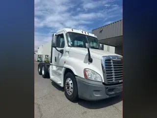2016 FREIGHTLINER/MERCEDES CASCADIA 125