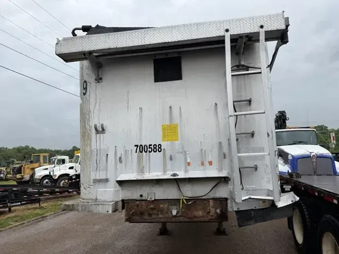 2005 MAC TRAILER MFG 