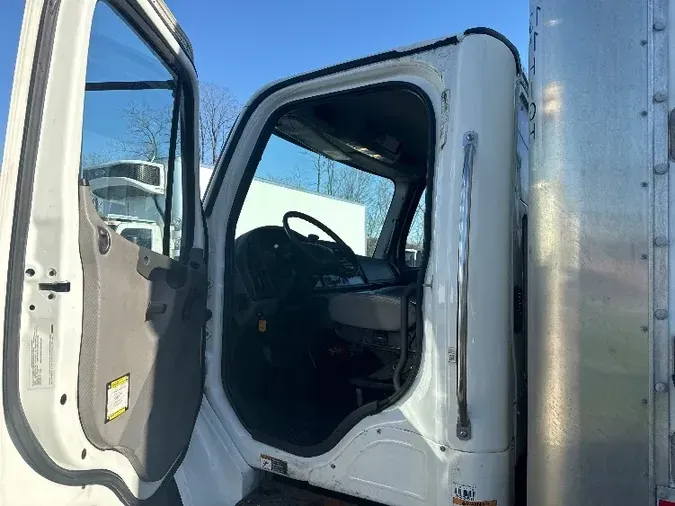 2018 Freightliner M2