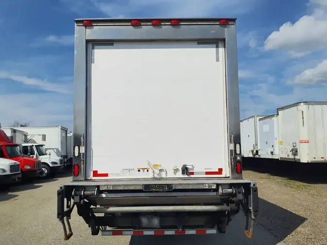 2016 FREIGHTLINER M2 106