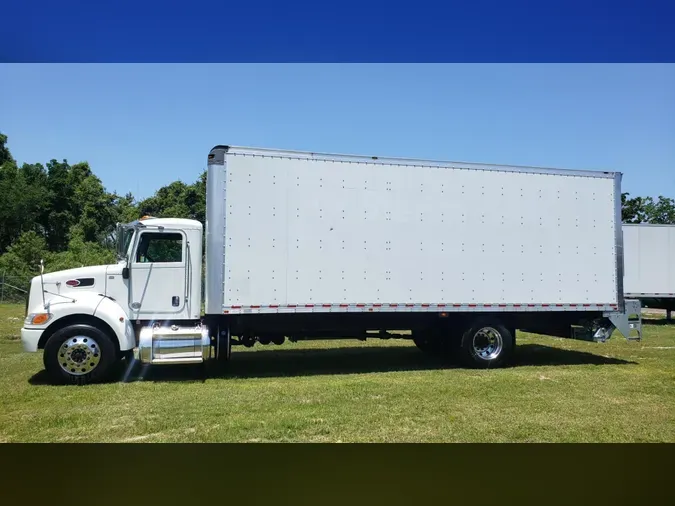 2020 Peterbilt 337