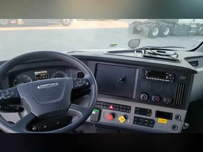 2021 Freightliner Cascadia