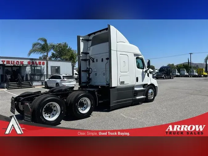2022 FREIGHTLINER CA116