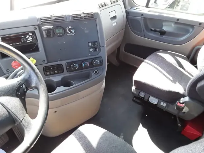 2018 FREIGHTLINER/MERCEDES CASCADIA 125