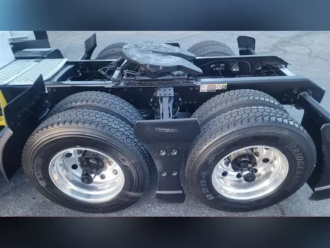 2021 KENWORTH T680